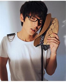 演员陈翔个人资料简介,从选秀歌手到实力派演员的蜕变之路